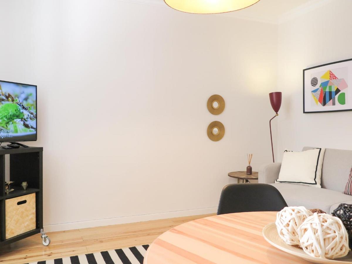 Historic Alfama Apt With Modern Style Lisboa Exterior foto