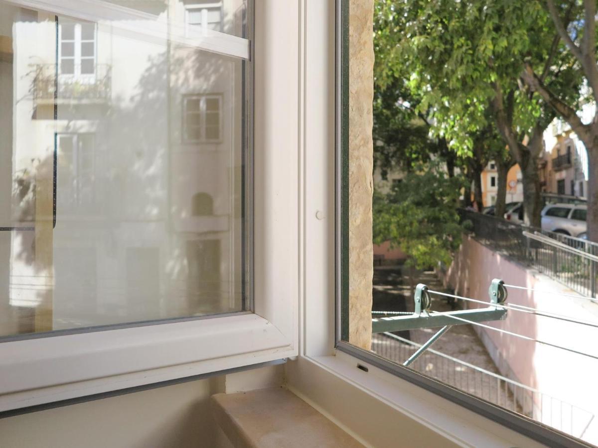Historic Alfama Apt With Modern Style Lisboa Exterior foto