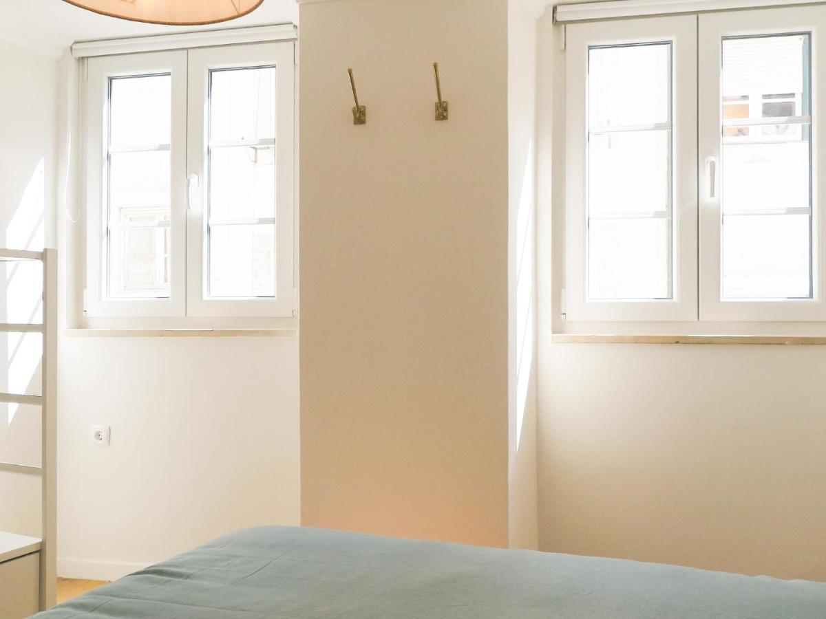 Historic Alfama Apt With Modern Style Lisboa Exterior foto